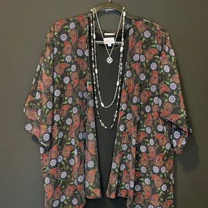 LuLaRoe Lindsay (Kimono)
